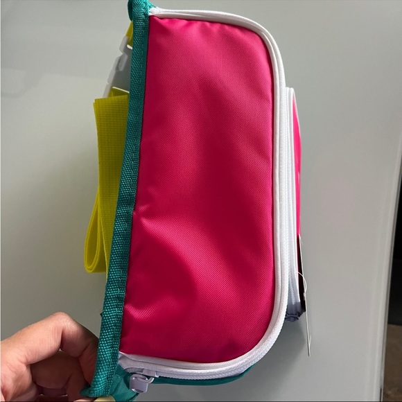 Igloo• 90s Retro Collection Fanny Pack Portable Cooler - Picture 4 of 13